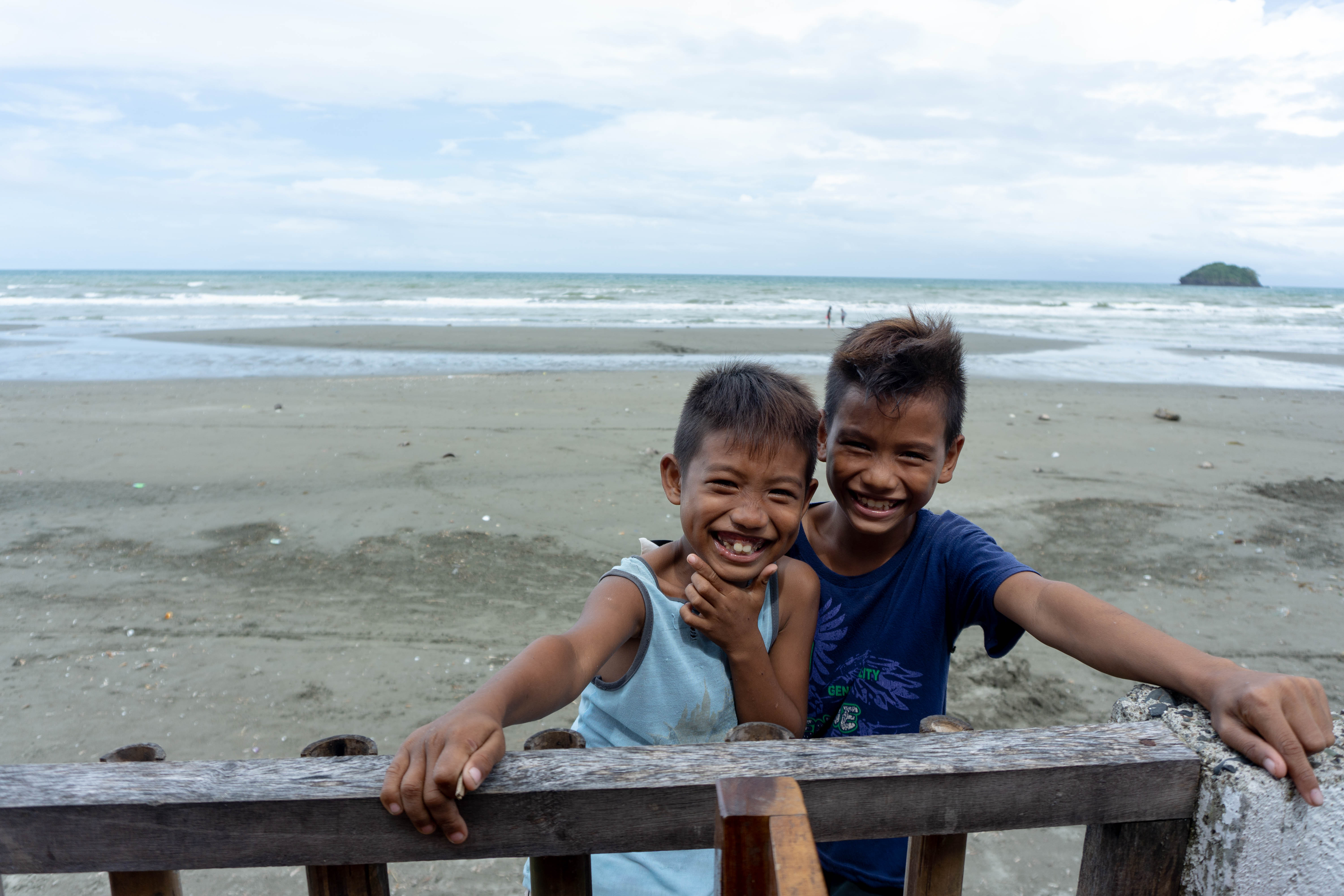 filipino children smiling